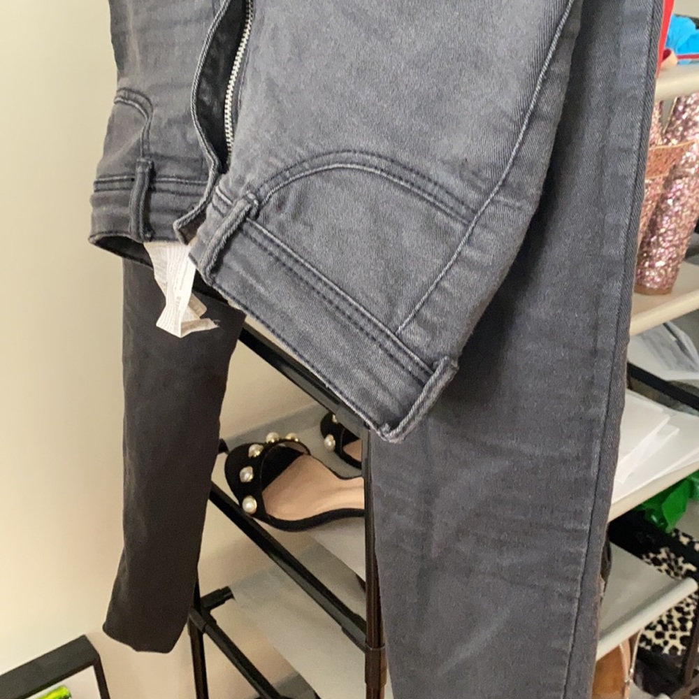 Jeans - Picture 2 of 3